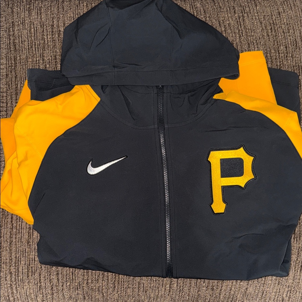Nike Black and Yellow pittsburgh pirates jacket